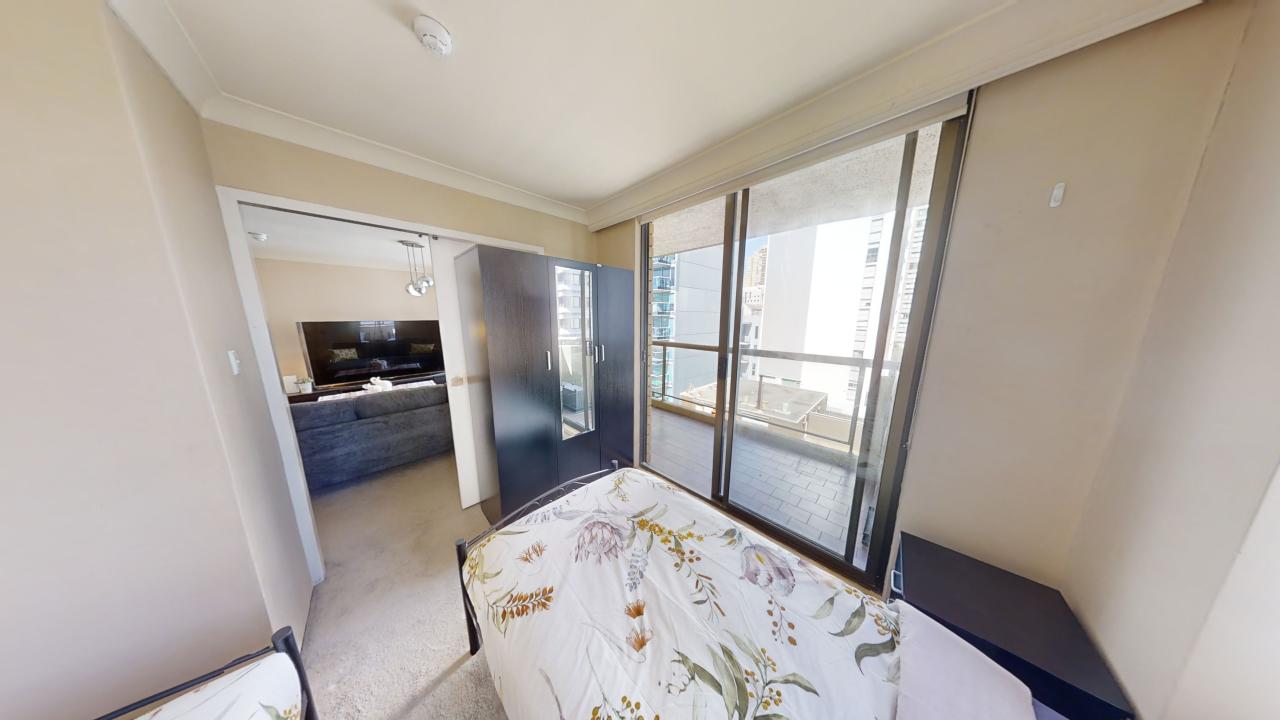 5425-Wentworth-Avenue-Sydney-2000-Room2