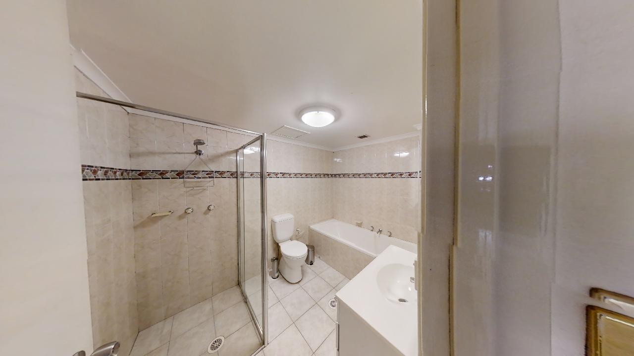 7152-Bulwara-Road-Pyrmont-Master-Bathroom(1)