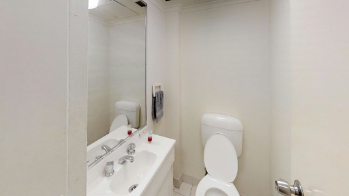 Bathroom 8.jp2