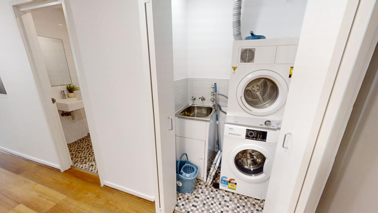 295-Pyrmont-Street-Ultimo-2007-Laundry