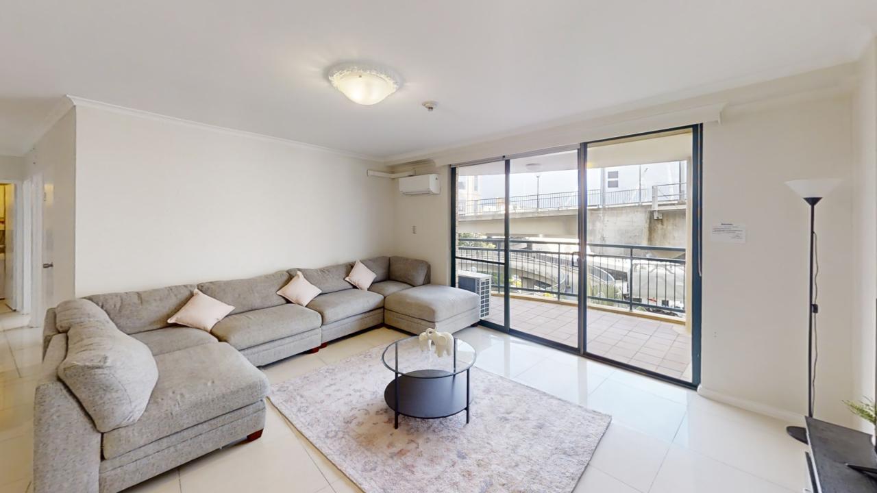 43120-Saunders-Street-Pyrmont-2009-Living-Room 1