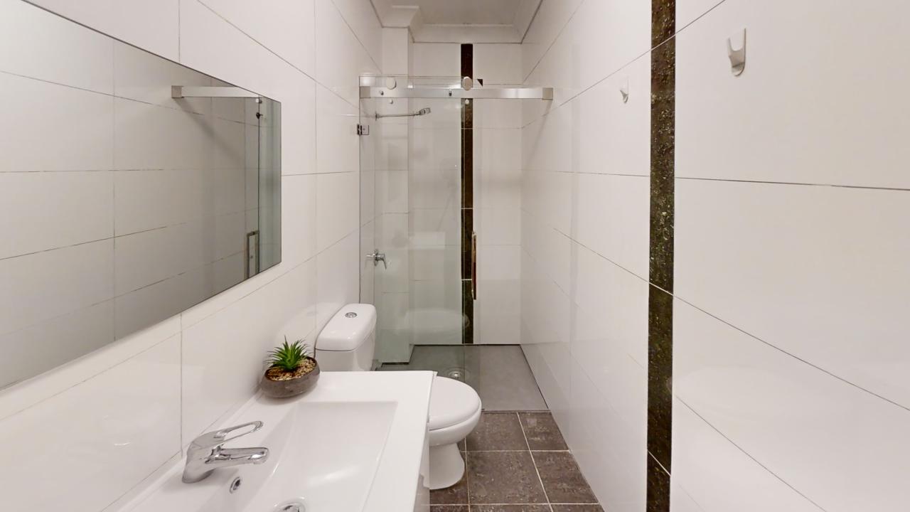 46-Shepherd-Street-Chippendale-2008-Bathroom-down-stairs