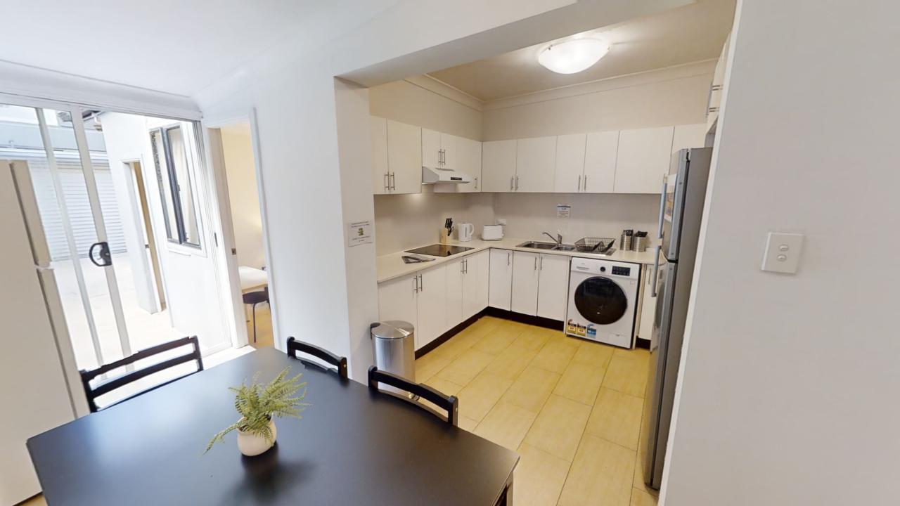 46-Shepherd-Street-Chippendale-2008-Kitchen