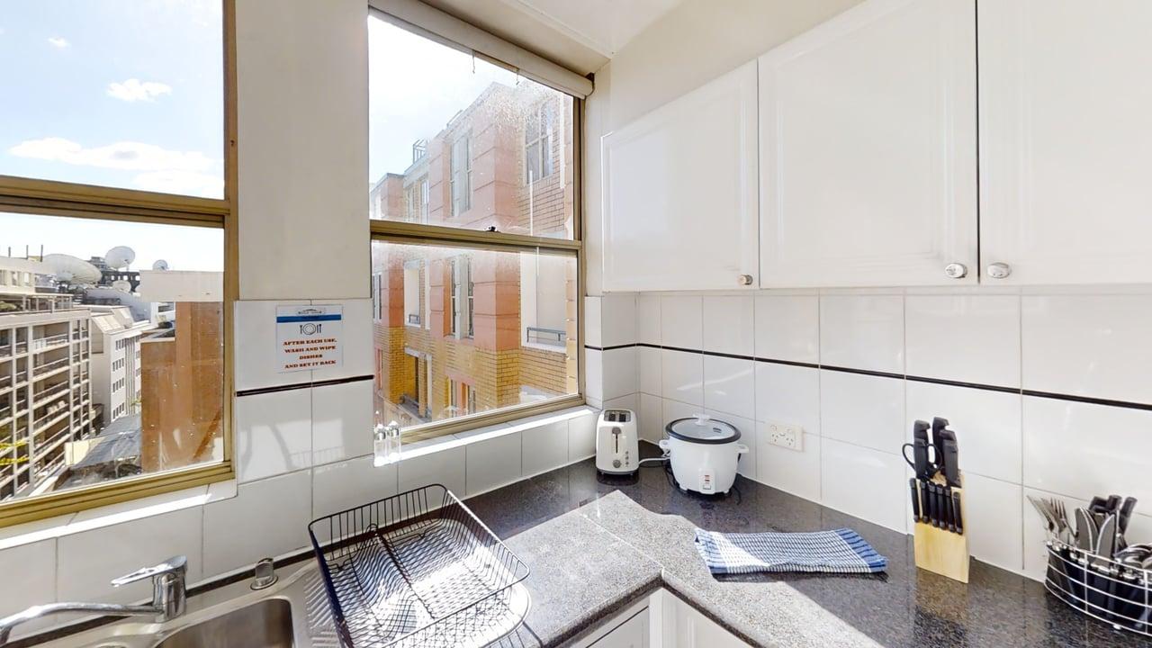 816261-Harris-Street-Pyrmont-2009-Kitchens