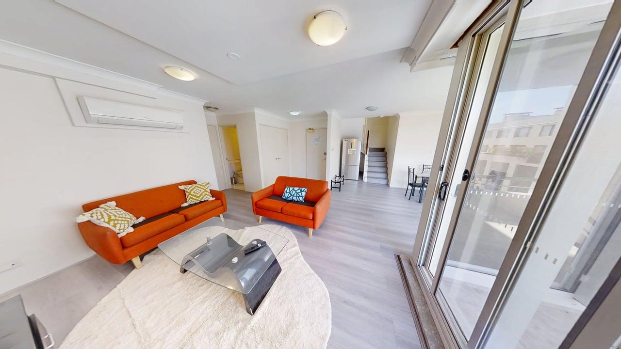 816261-Harris-Street-Pyrmont-2009-Living-Area