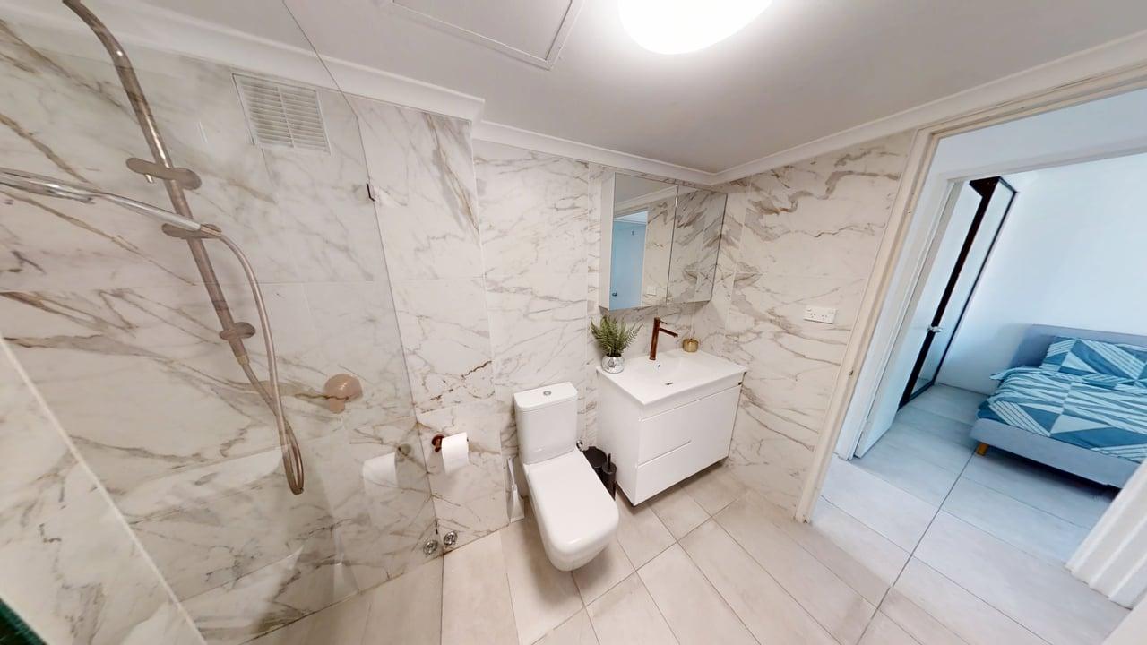 161-19-Allen-Street-Pyrmont-2009-Bathroom 1