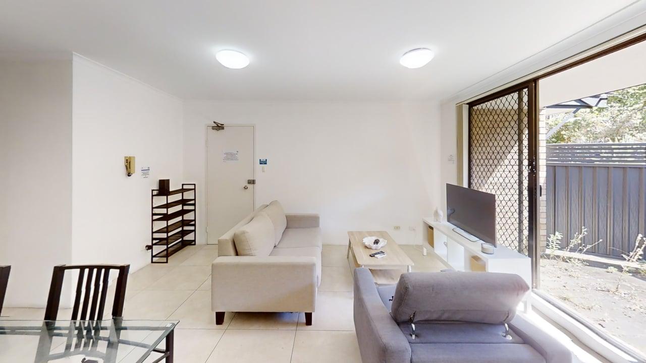 161-19-Allen-Street-Pyrmont-2009-Living-Room 1