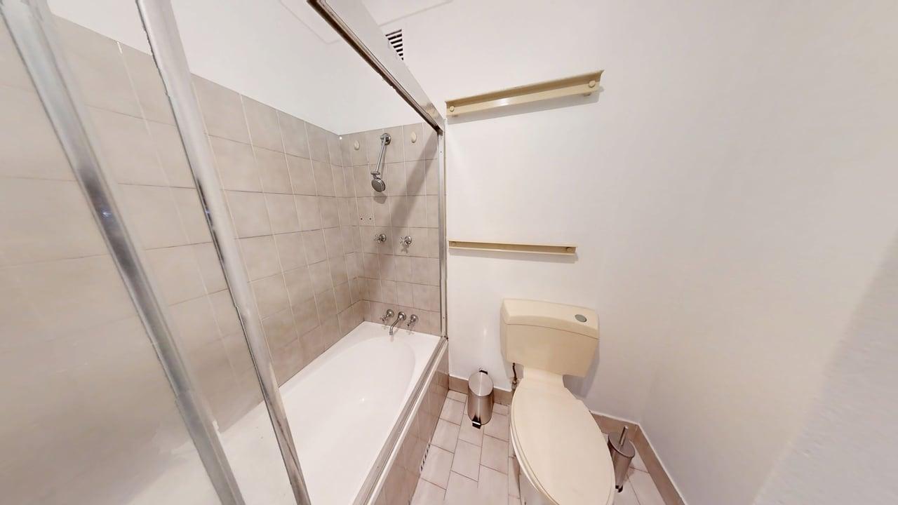 919-Allen-Street-Pyrmont-2009-Bathroom