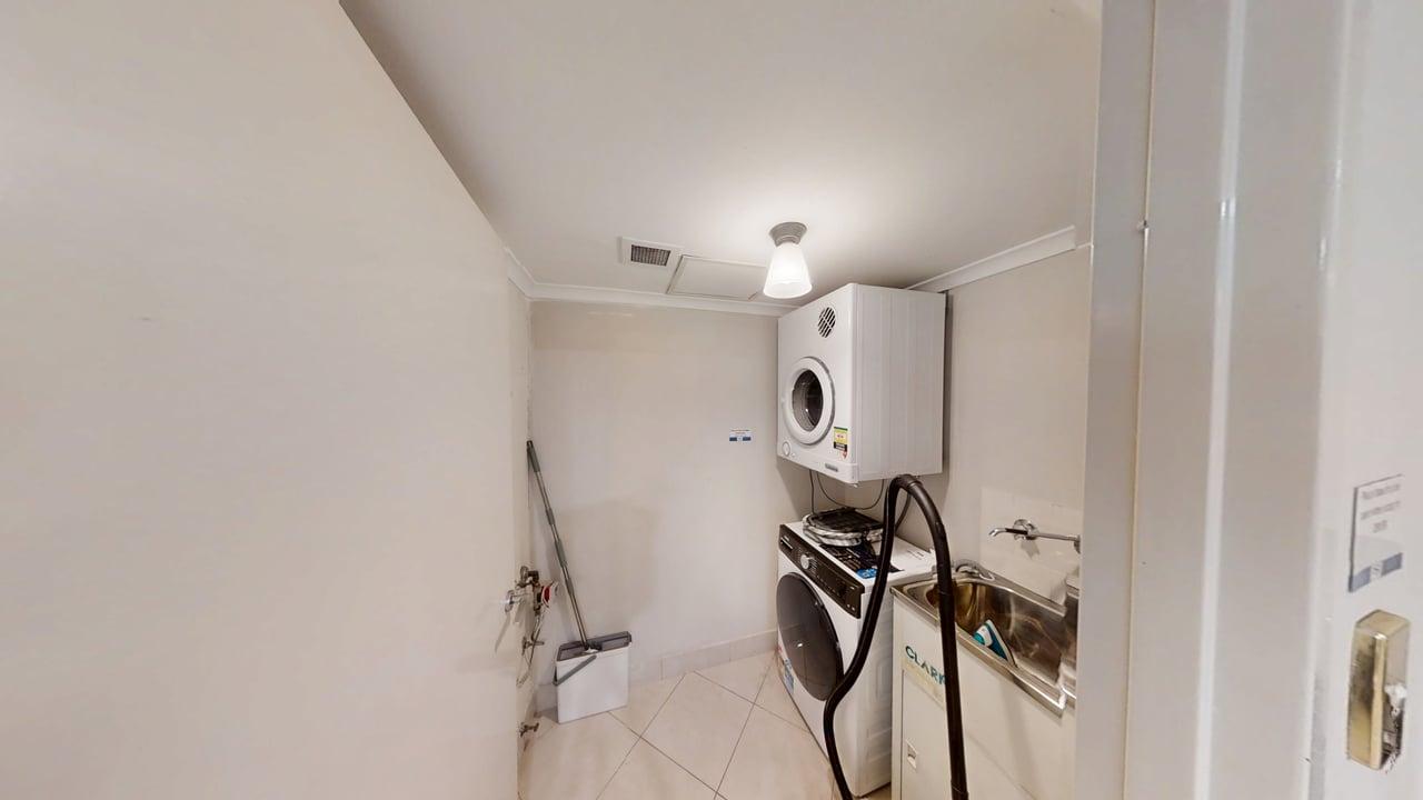 195102-Miller-Street-Pyrmont-2009-02122026_210434