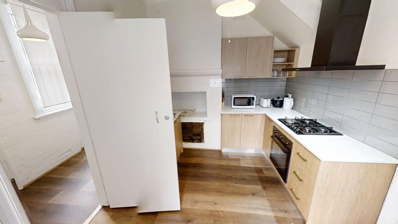 9-Mount-Street-Pyrmont-2009-Ground-Floor-Kitchen 2