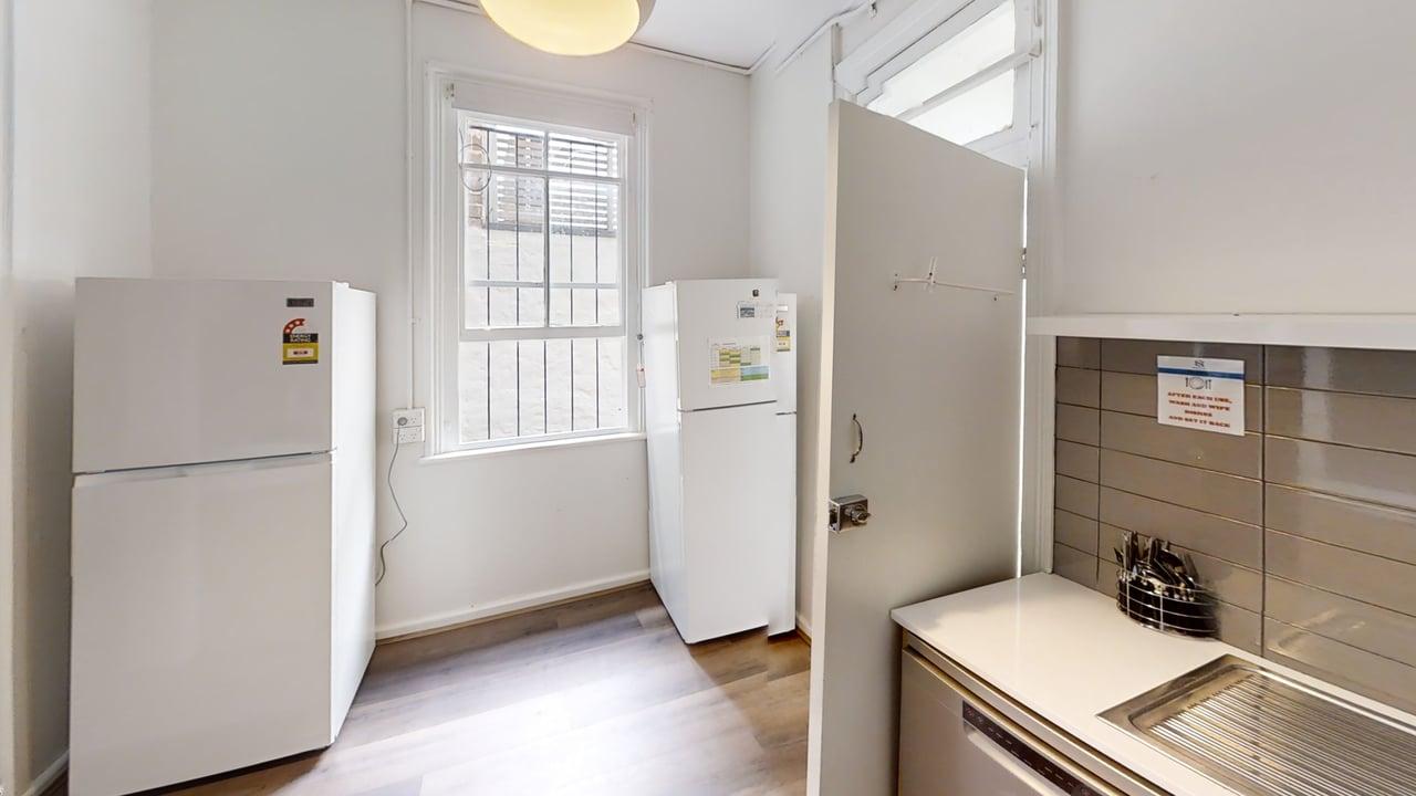 9-Mount-Street-Pyrmont-2009-Ground-Floor-Kitchen